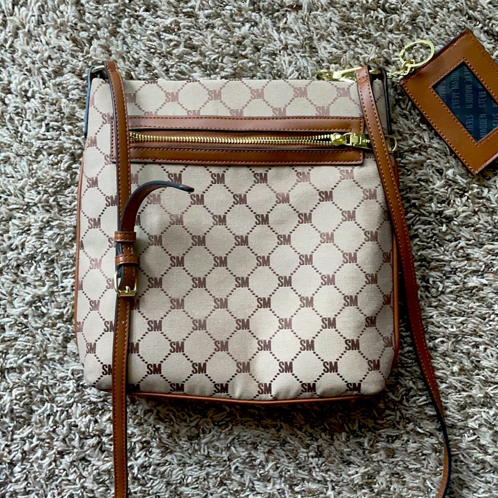 Steve Madden logo crossbody - brand new